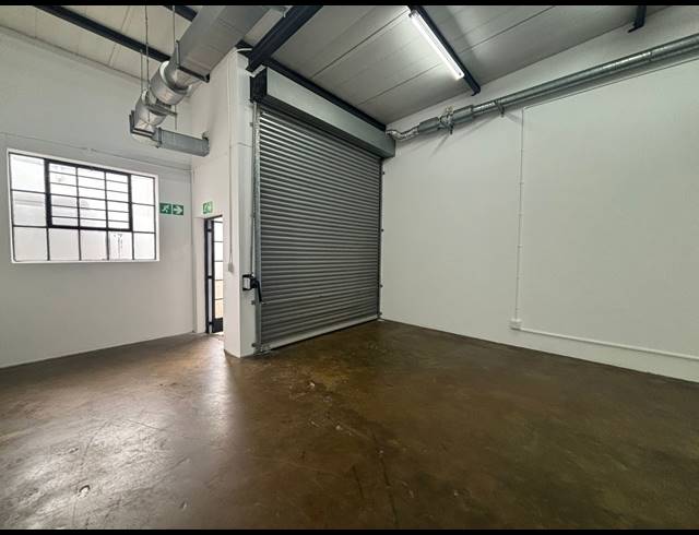 124M² WAREHOUSE TO LET IN MAITLAND
